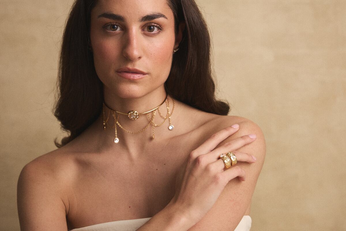 Grandes e irregulares: así se llevan las joyas