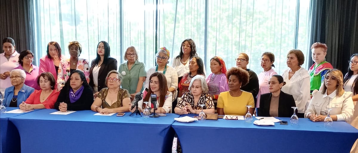 Organizaciones de mujeres llaman a fortalecer, y no eliminar, el Ministerio de la Mujer