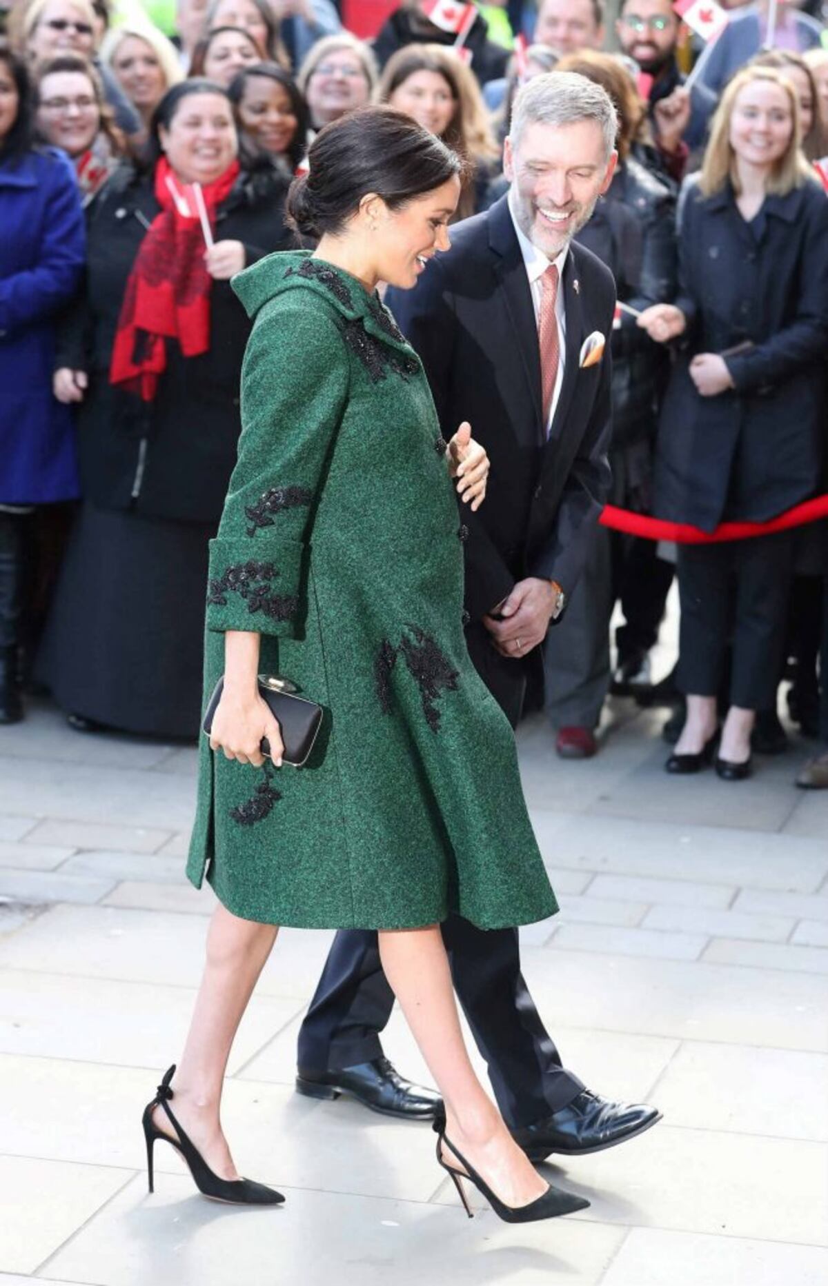 5 formas de incorporar lazos en tu ‘look’ (según las famosas)