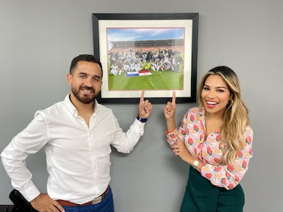 Para apoyar a la selección regalen un balón a sus niñas