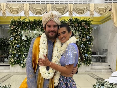 El exdiputado Gabriel Silva se casa con la abogada Sophia Nandwani en el Templo Hindú