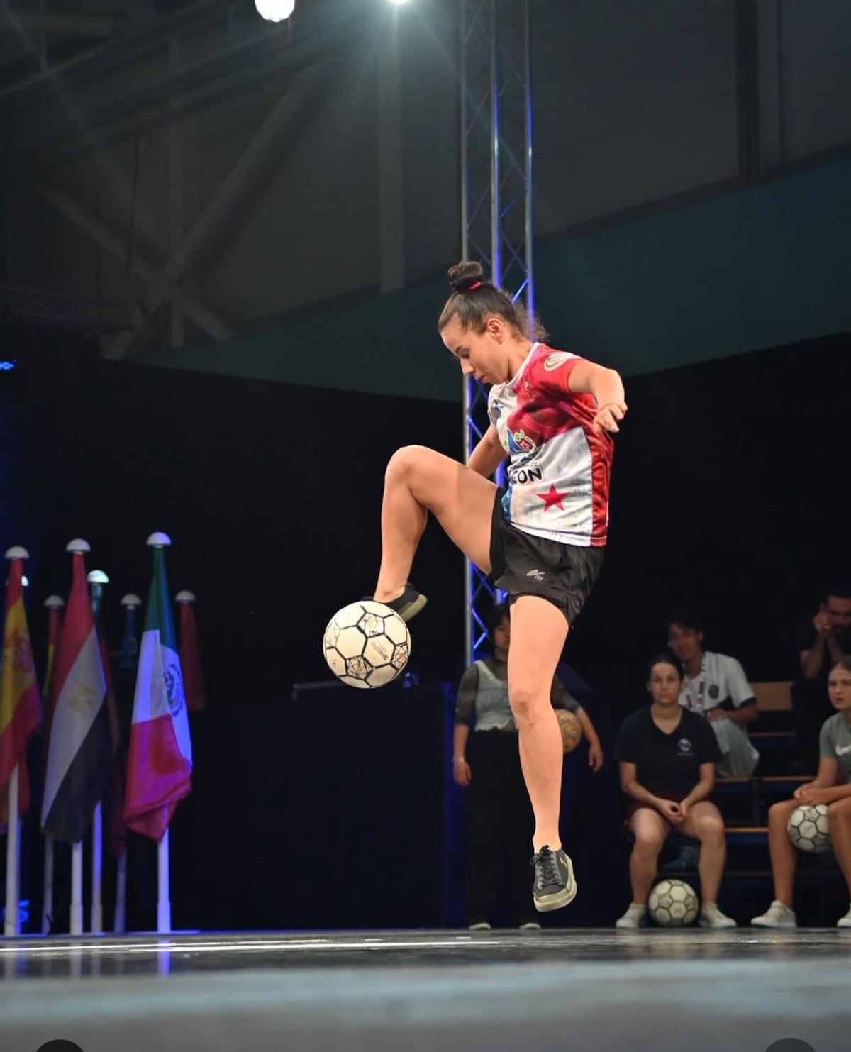 Panameña es la segunda mejor del mundo en categoría del mundial de fútbol ‘freestyle’ en Londres