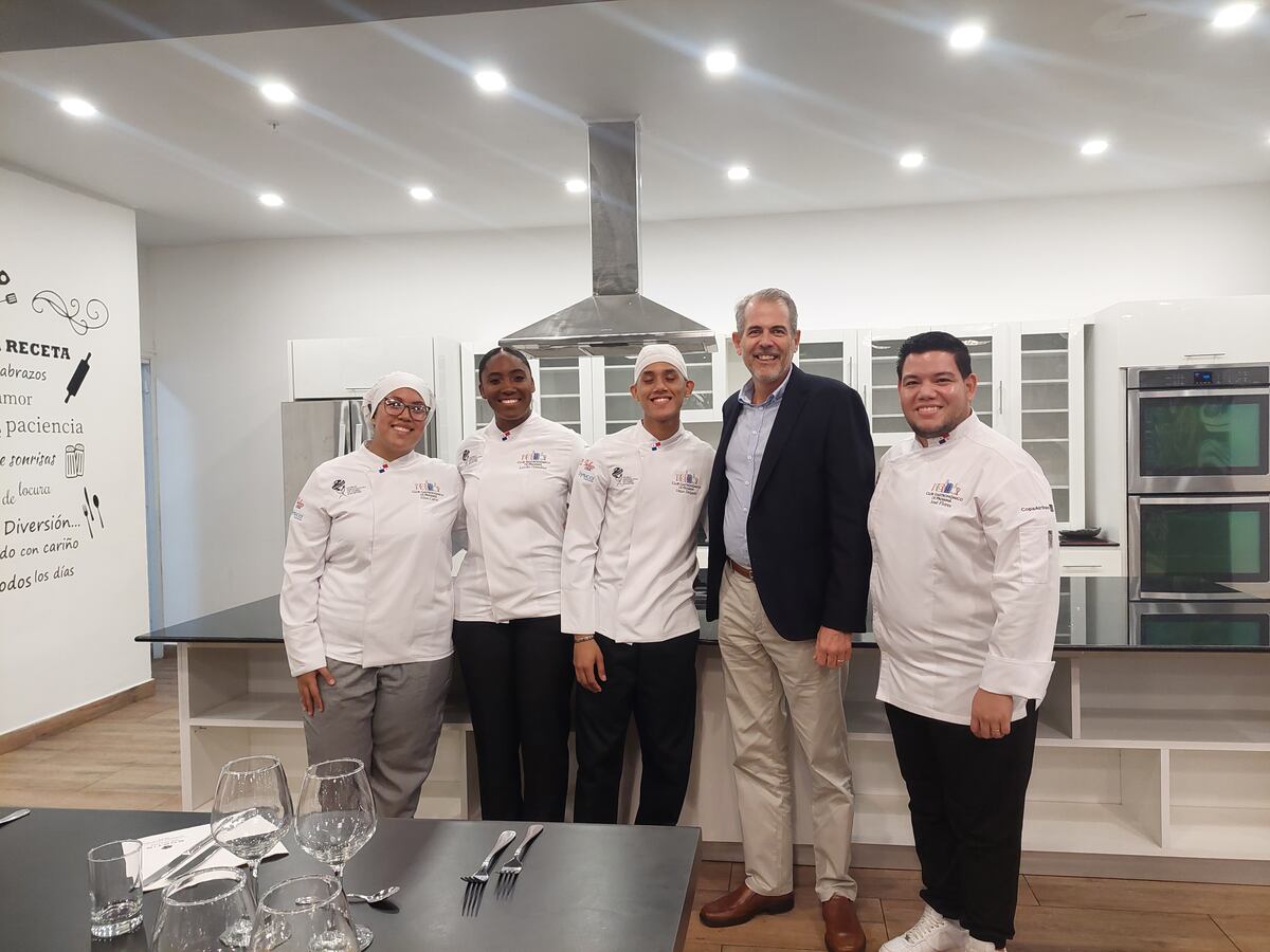 Tres jóvenes chefs panameños competirán en prestigiosa competencia culinaria en Las Vegas