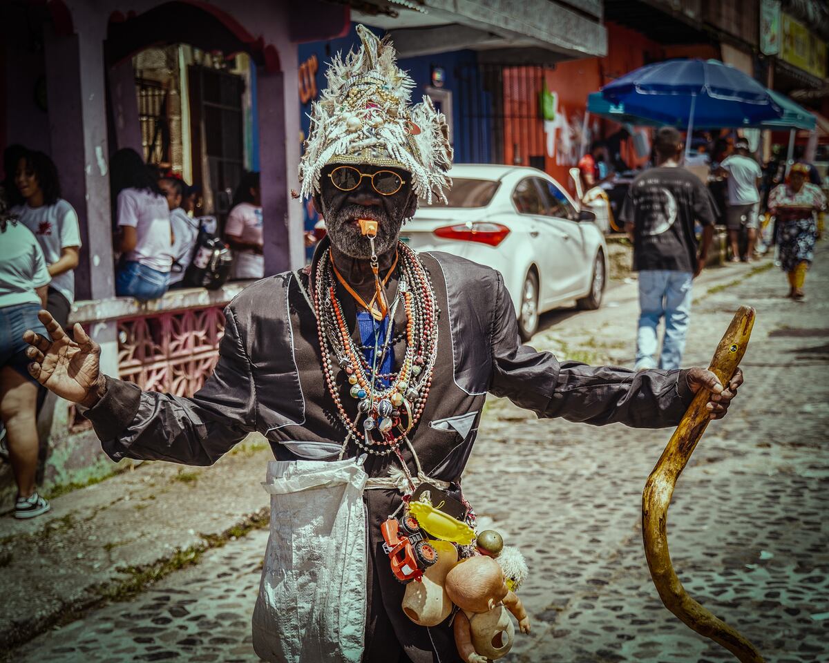 Tambor, máscara y libertad ancestral