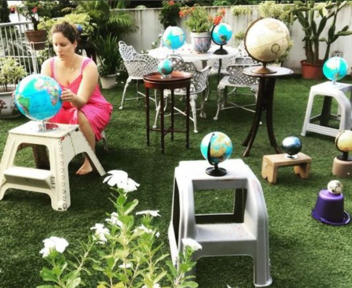 200 días y 500 noches con 12 globos terráqueos