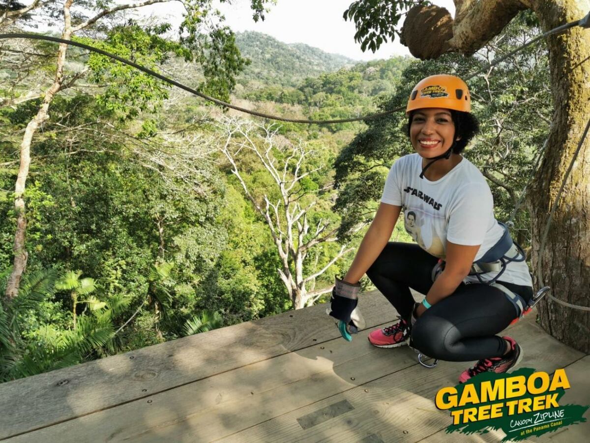 Gamboa desde el aire, recorriendo el bosque en teleférico y líneas de canopy