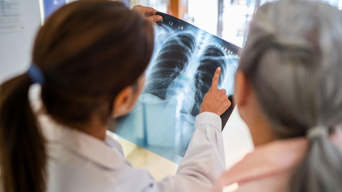 La sencilla prueba que te permite conocer la edad de tus pulmones (y cómo mejorar su salud)