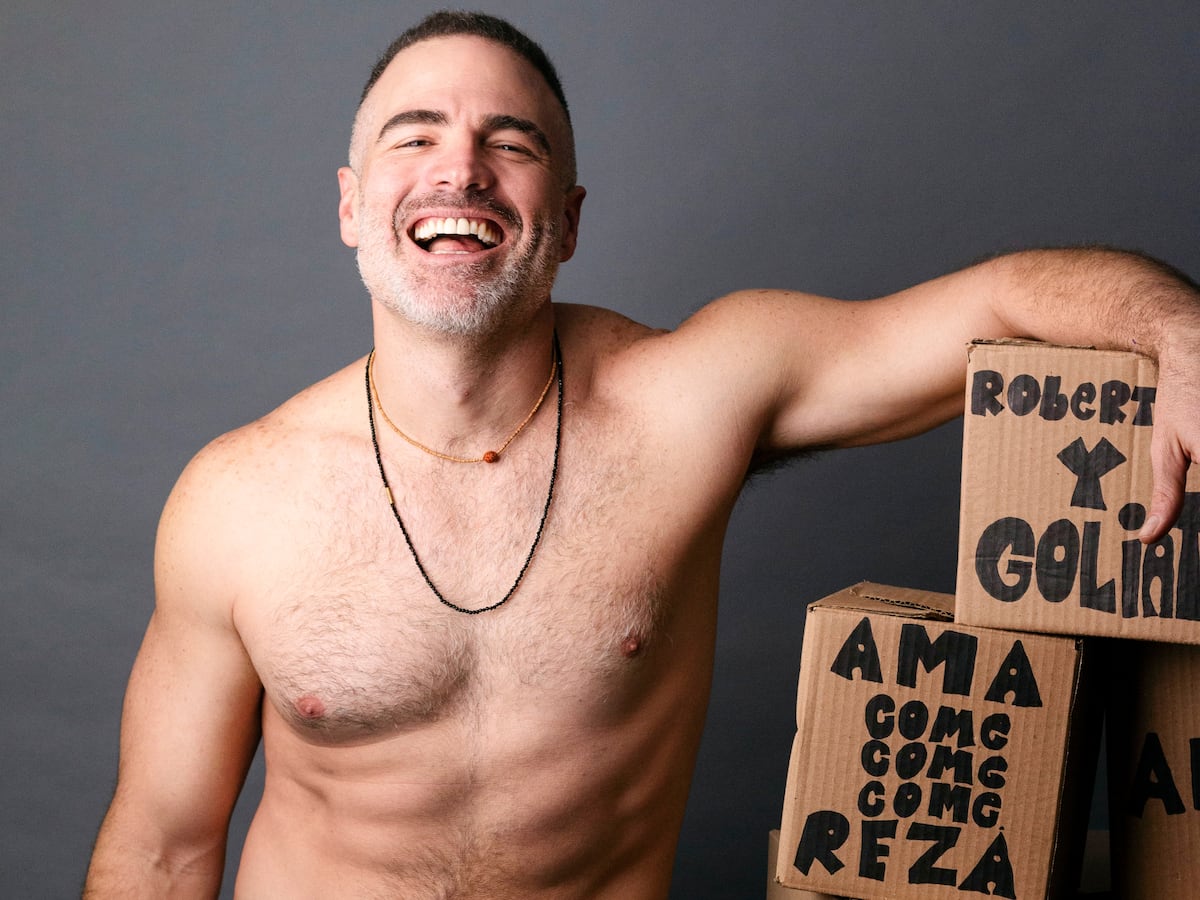 El actor Roberto Manrique y las 248 formas de contar una misma historia