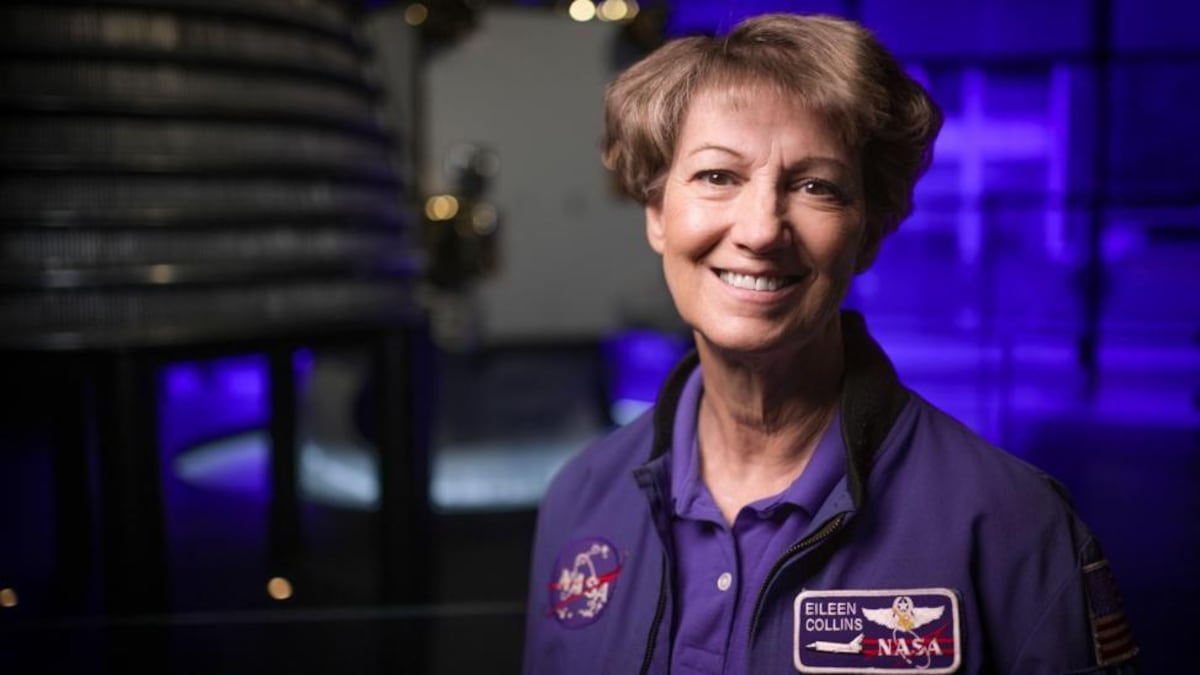 “Es más difícil ser madre que pilotar un transbordador espacial”: Eileen Collins, la primera mujer comandante espacial de la NASA
