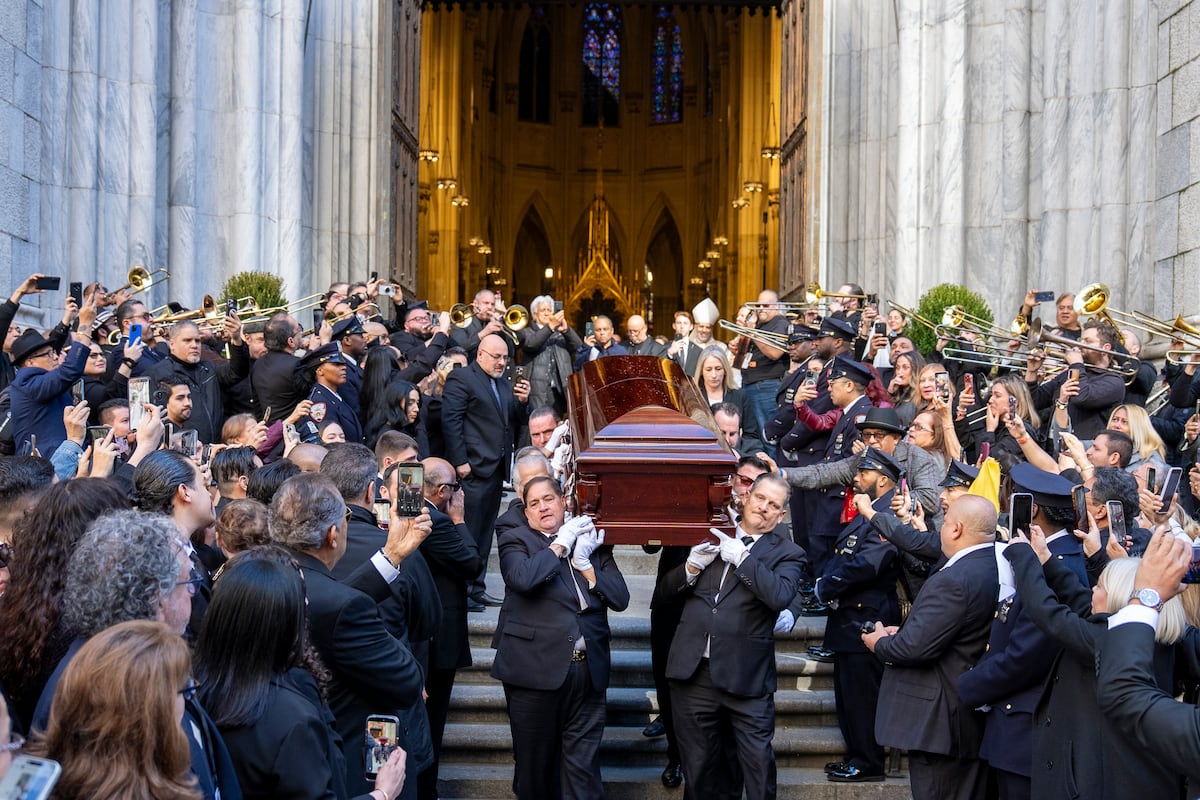 Despiden a Willie Colón con misa pública y al ritmo de La Murga de Panamá