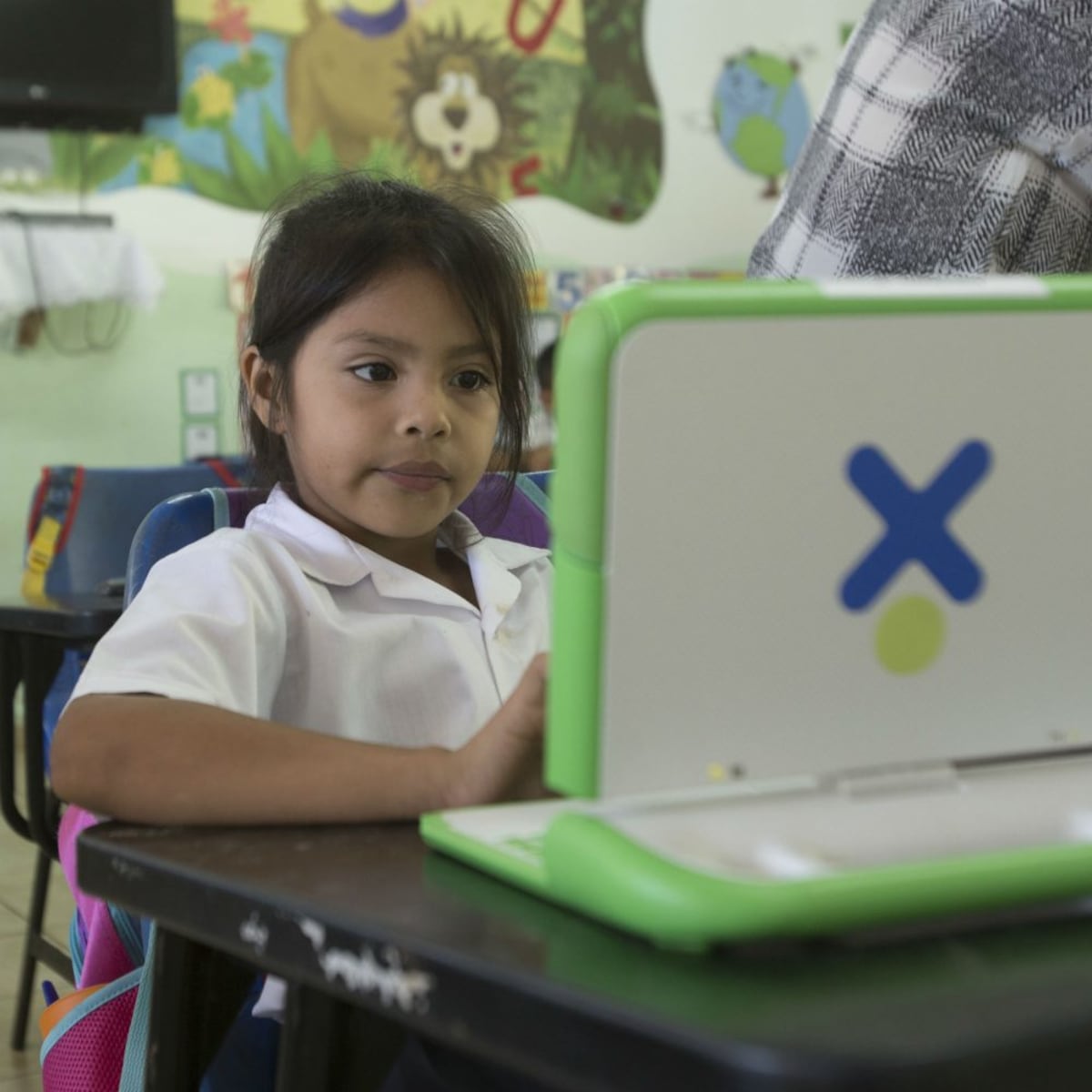 ‘Una computadora por niño’, el proyecto que cambia mundos