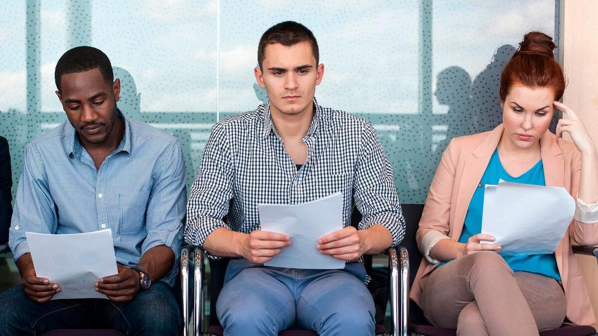 Por qué es tan difícil para los jóvenes encontrar trabajo en este momento (y qué habilidades necesitan para tener éxito, según un experto de LinkedIn