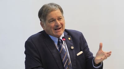 El nuevo ‘look’ de Juan Carlos Navarro, ministro de Ambiente de Panamá