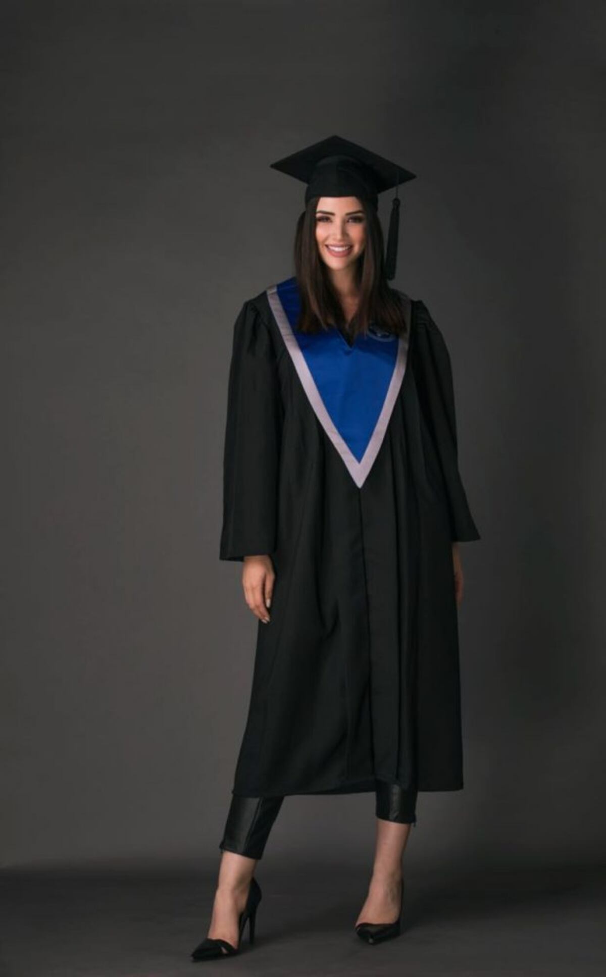 Sheldry Sáez, Miss Panamá 2011, se graduó con honores de la universidad