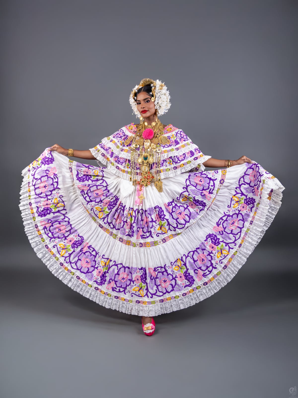 La primera vez que me empolleré: La modelo Nicole Pinto nos cuenta su historia