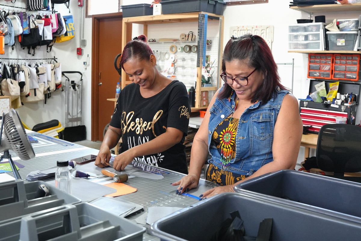 Fuerza entre costuras: mujeres que cosen y crecen
