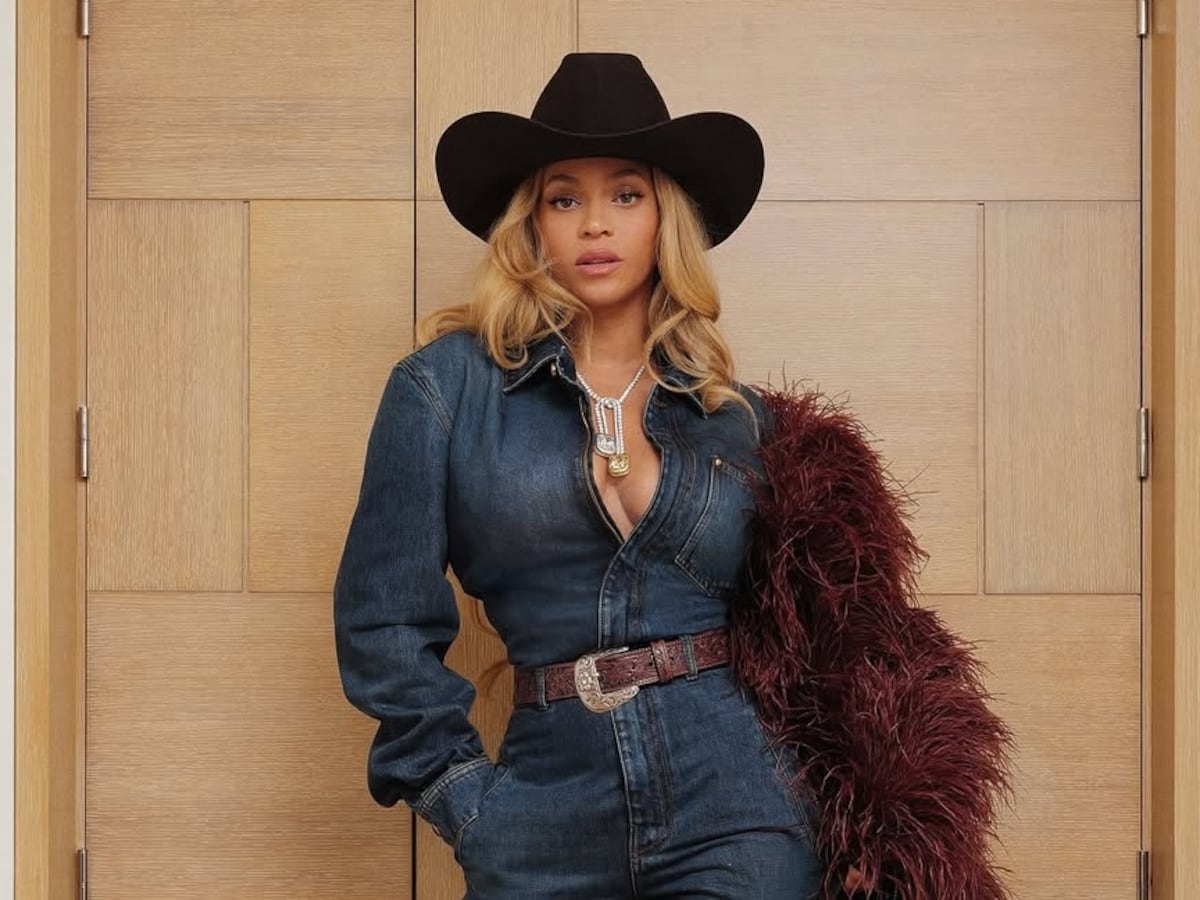 Western glam: El ‘look’ de Beyoncé para París Fashion Week