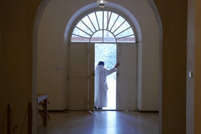 Entre sirenas y rezos: la Semana Santa en un monasterio de Israel bajo las bombas