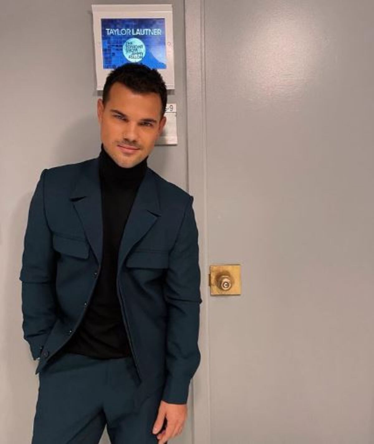 Cardi B, Selena Gomez, Jin de BTS, famosos que cumplirán 30 este año