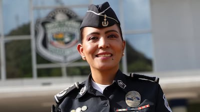 Irán Mendoza de Muy, la primera oficial de policía graduada en Panamá