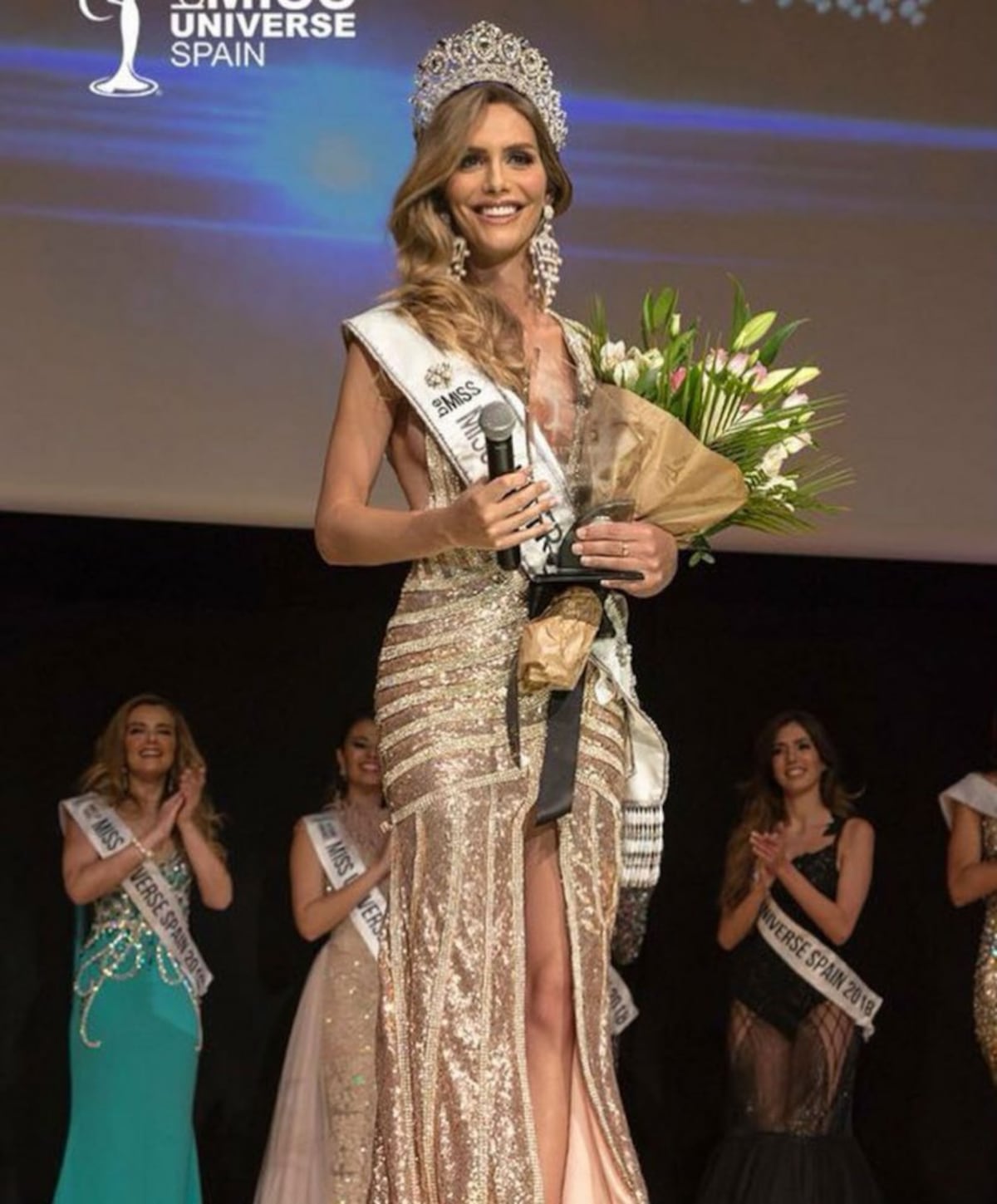 Angela Ponce, la primera mujer transexual en Miss Universo