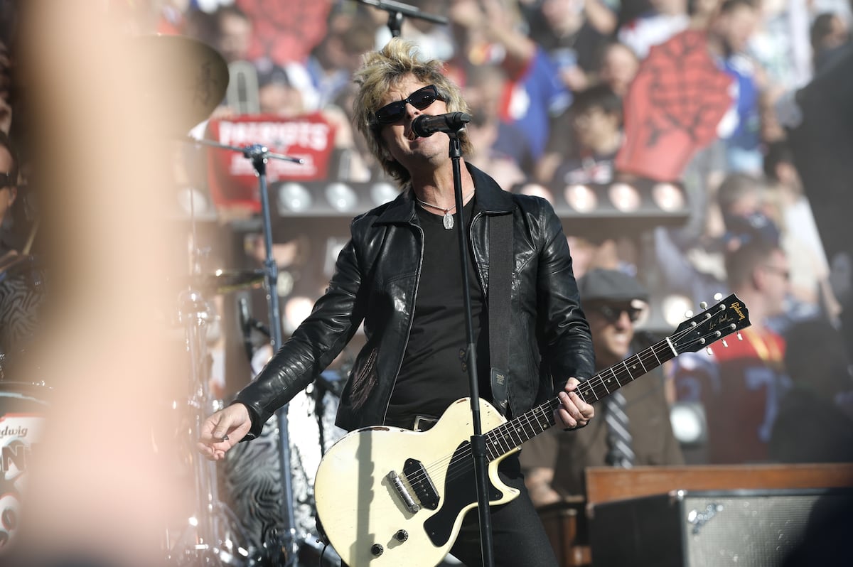Green Day canta ‘American Idiot’ en el show de apertura del Super Bowl