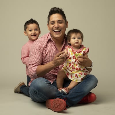 Manuel Araúz, en melodía con su paternidad