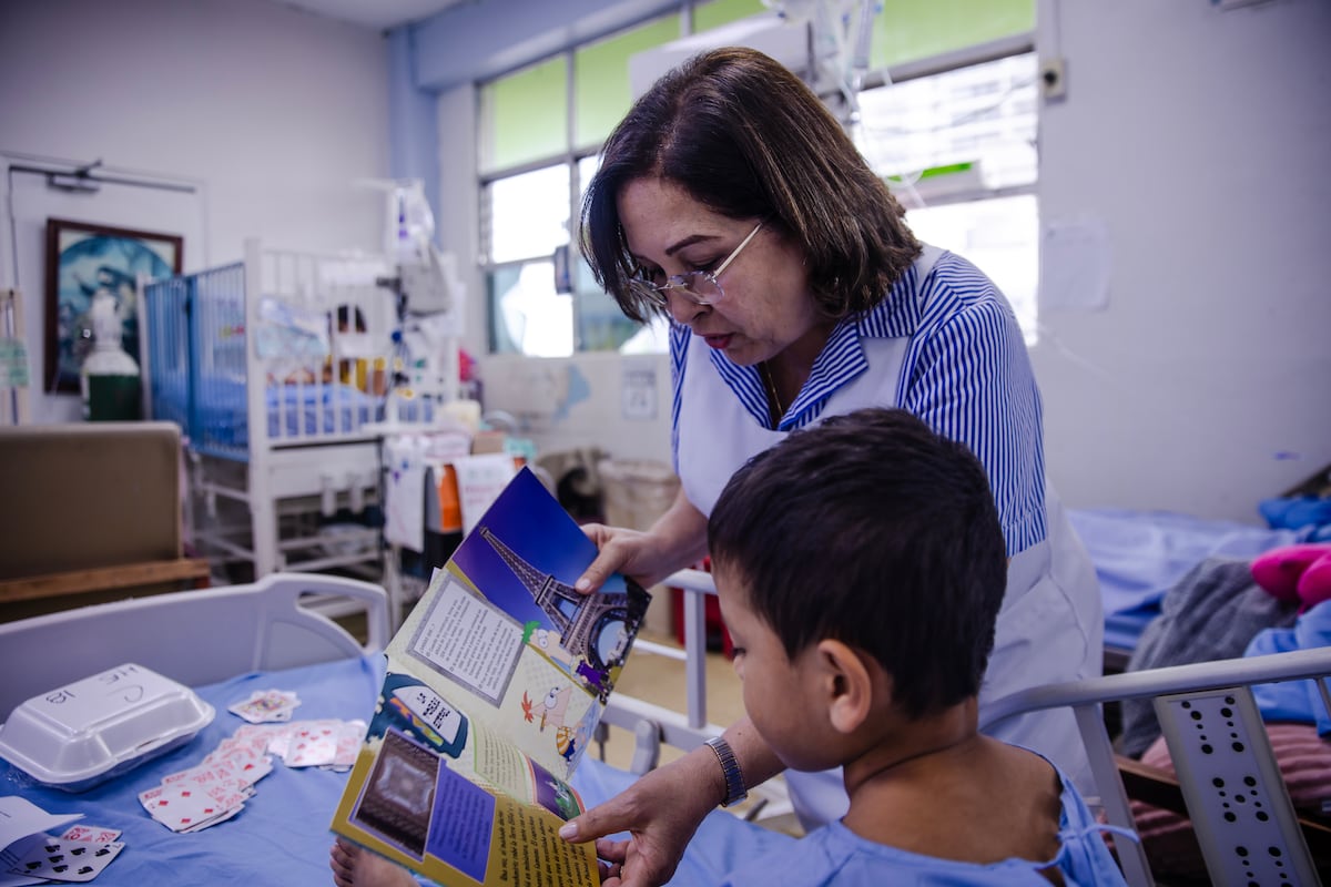 Las voluntarias del Hospital del Niño celebran 67 años de su fundación