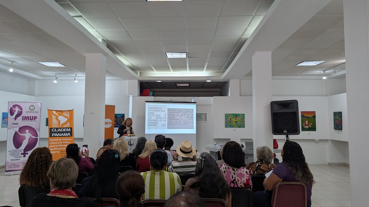 Mujeres mayores en Panamá reclaman más autonomía y participación