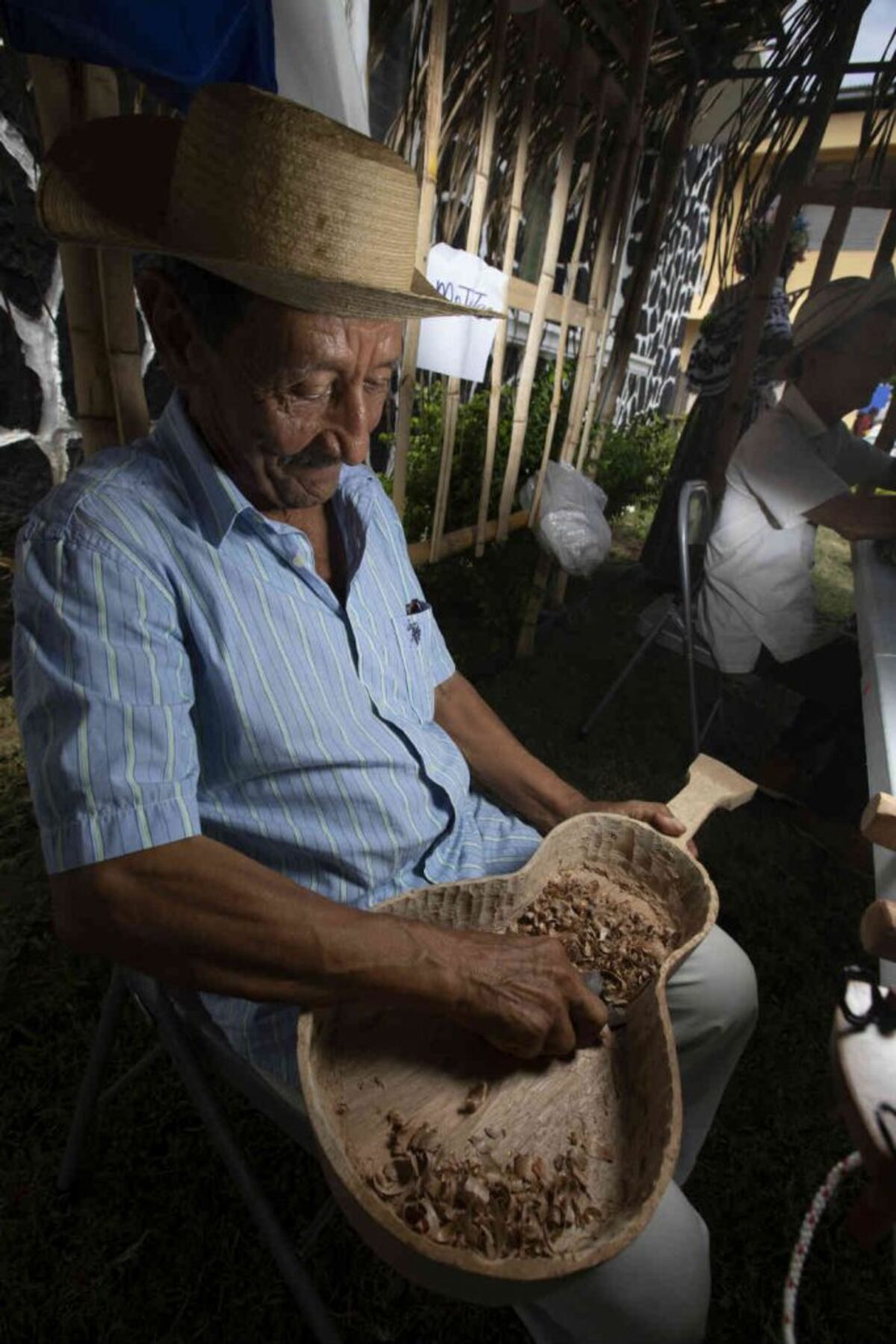 Honor para las artesanas en el Desfile de las Mil Polleras