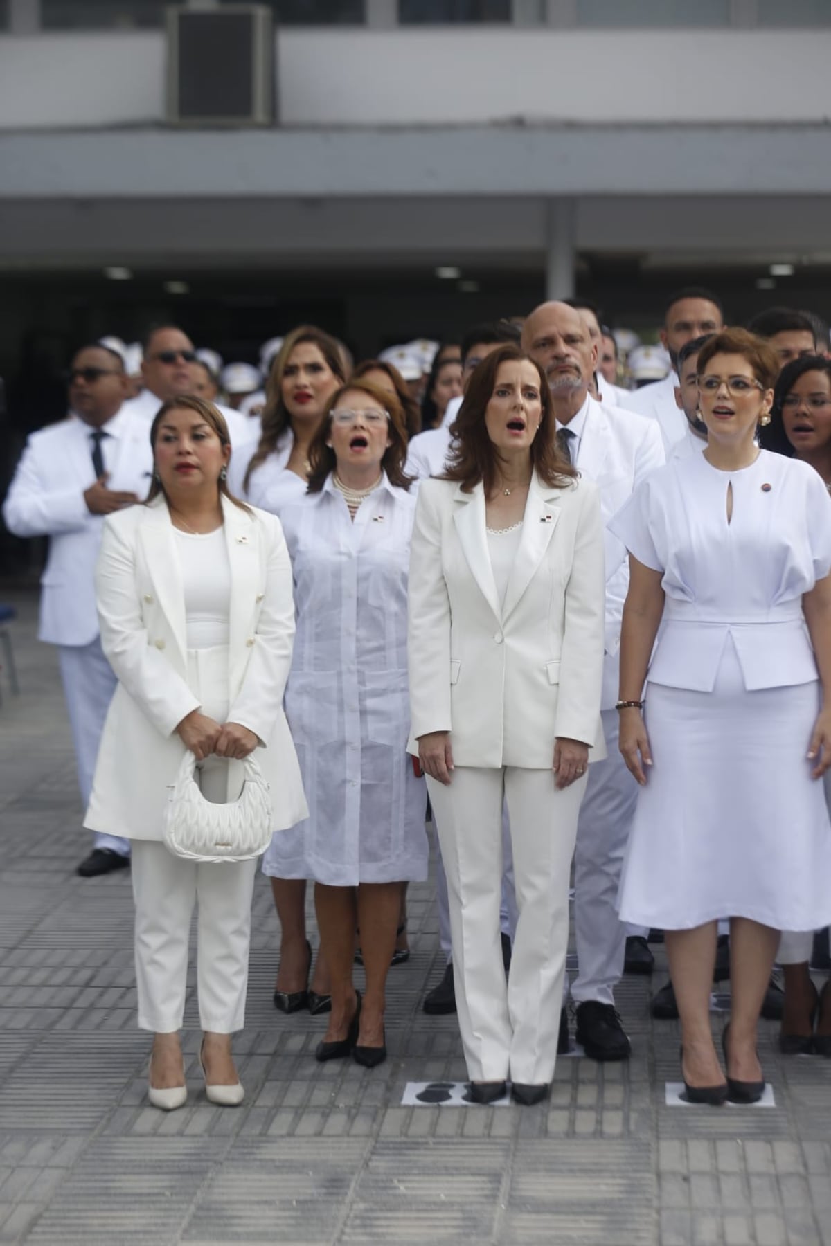 De blanco en la Asamblea Nacional: los looks de las diputadas panameñas