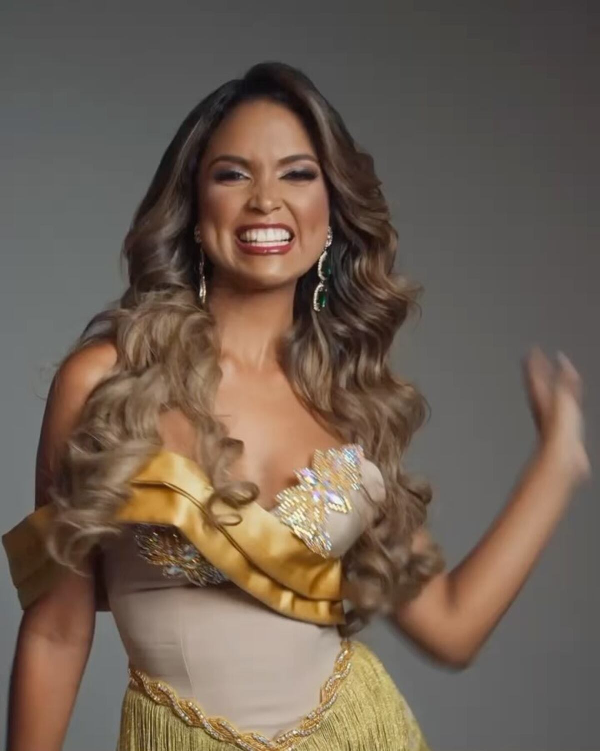 Miss panameña lleva el ‘meneo’ de Sandra Sandoval a Miss Grand International en Tailandia