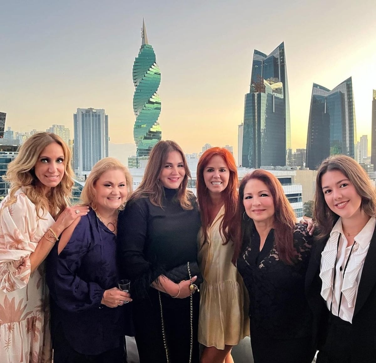 La boda en Panamá a la que asistieron Emilio y Gloria Estefan y demás celebridades desde Miami