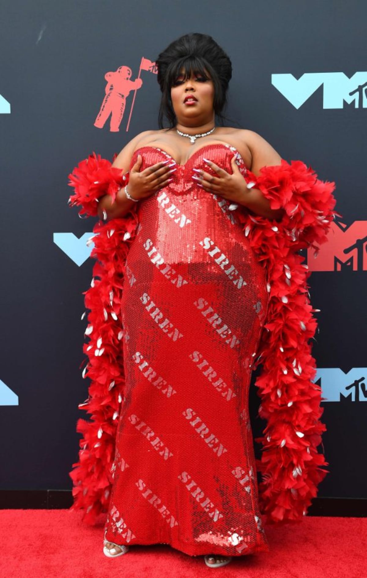 Las estrellas de los premios MTV 2019 y sus peculiares ‘looks’
