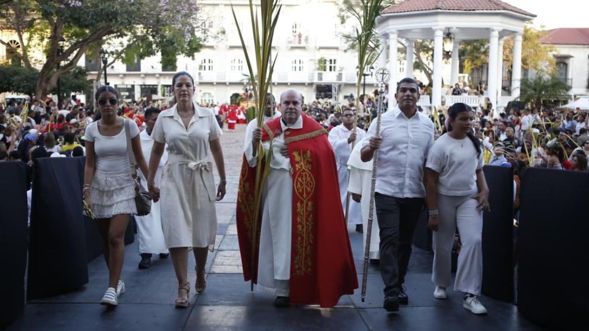 10 imágenes de la procesión del Domingo de Ramos en Casco Antiguo
