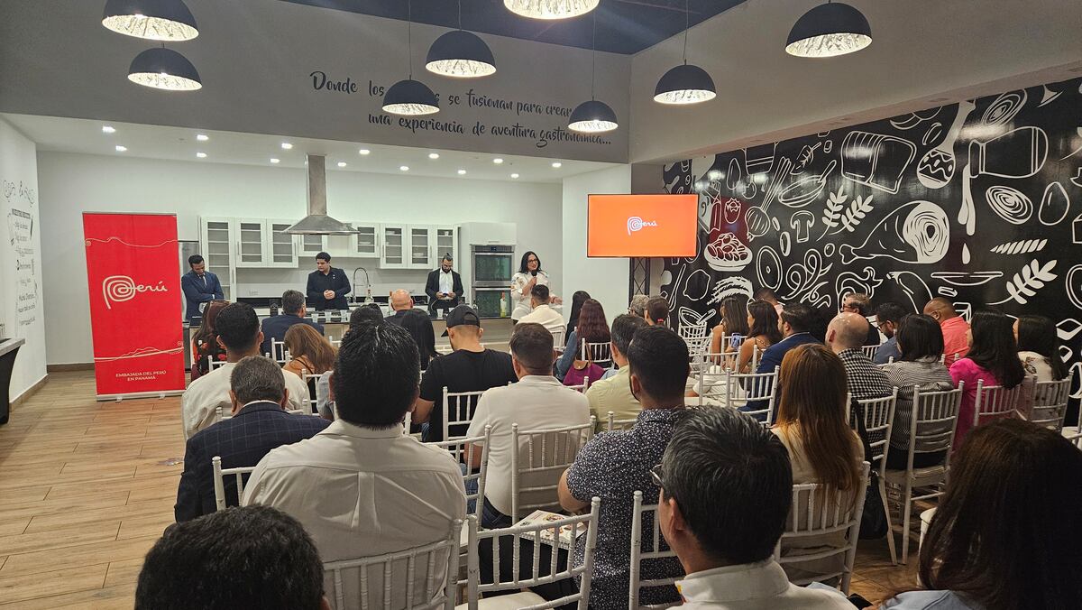 Pisco con ají chombo: taller de pisco sour, un viaje sensorial a través de la bebida emblemática de Perú