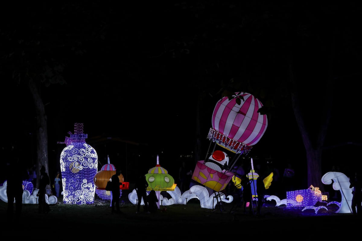 Con luces y colores, el Festival de Linternas Chinas ilumina el Parque Omar
