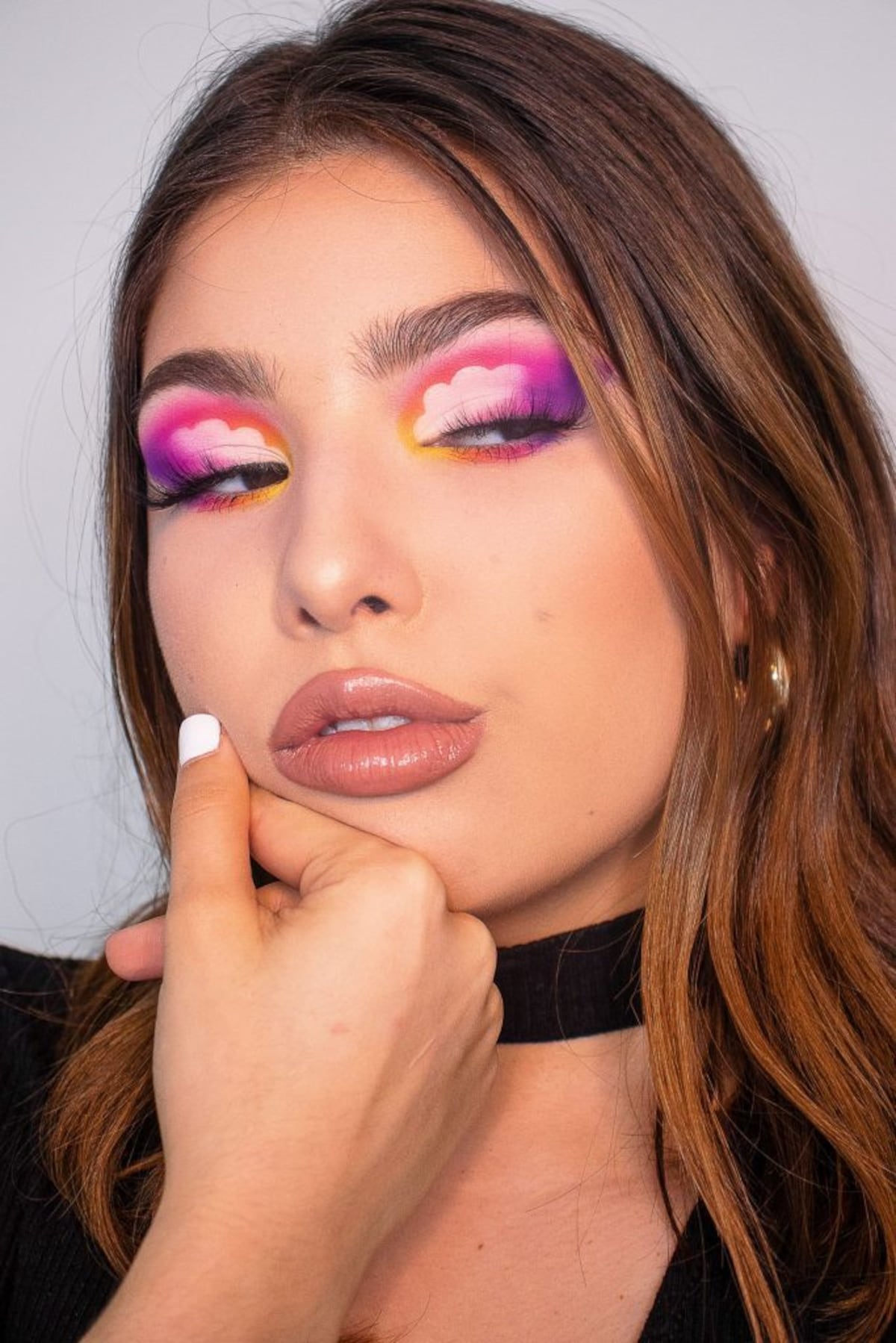 Mel Reads, la maquillista panameña que pasó a ser booktuber patrocinada por Disney