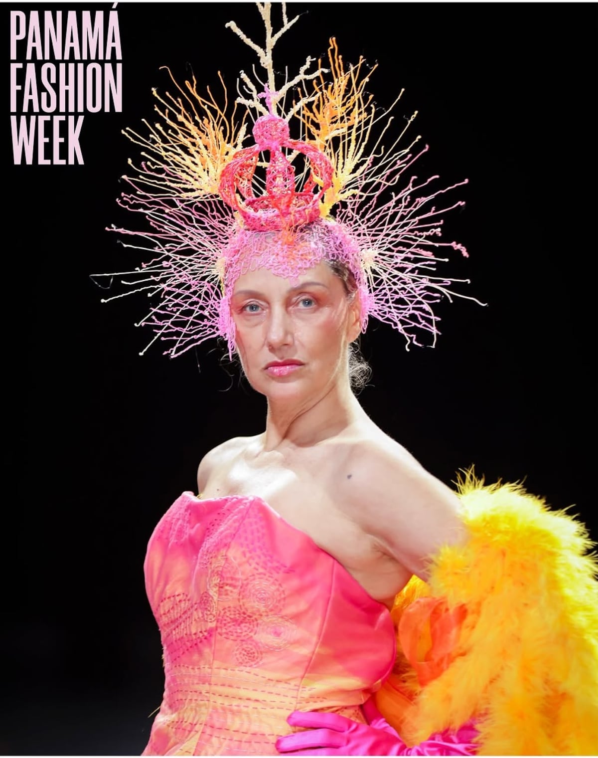 La presentadora Karen Chalmers y otras mujeres sobrevivientes de cáncer desfilaron en Panamá Fashion Week