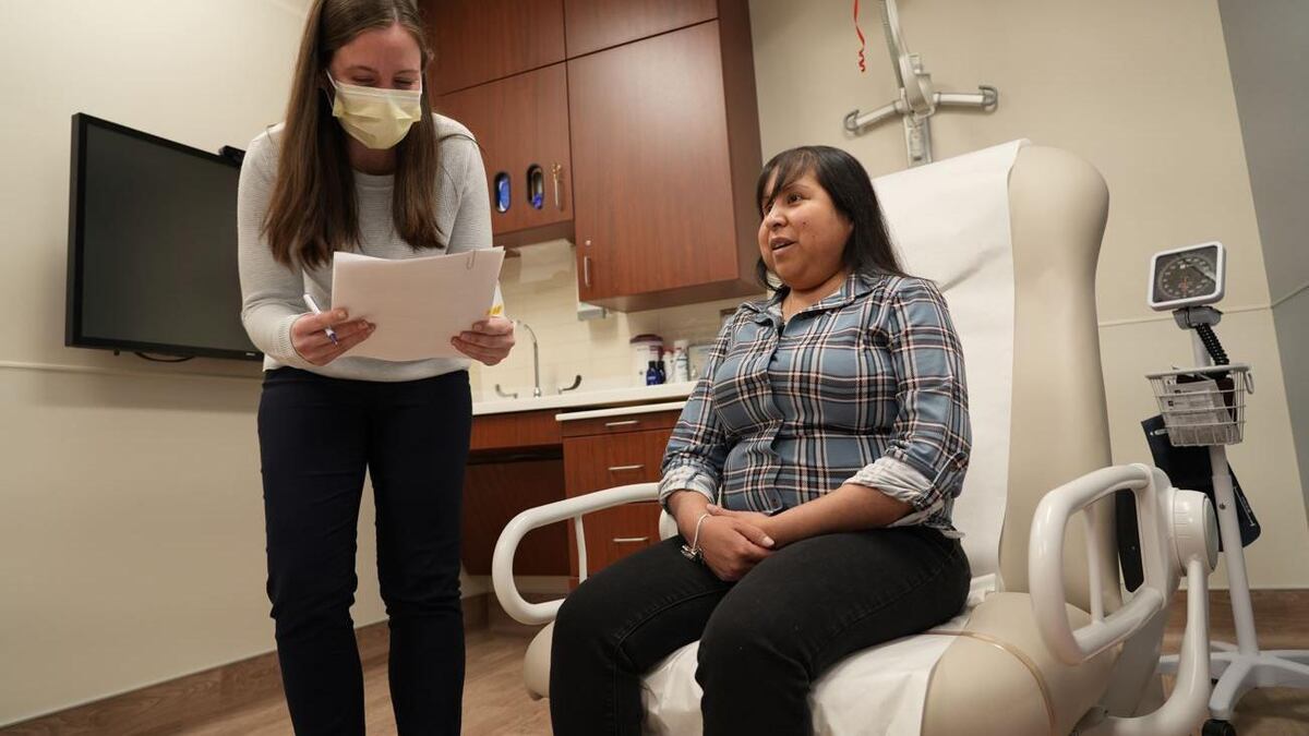 La inspiradora historia de Jessica López, la mujer ciega que sobrevivió al cáncer y a un triple trasplante y ahora planifica su boda