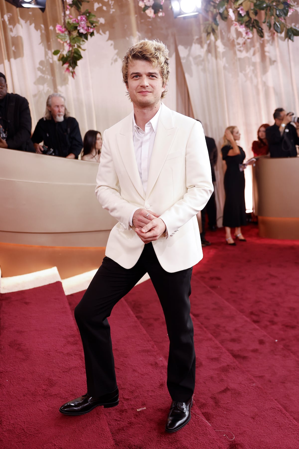 Black and white: la tendencia entre las celebridades invitadas a los premios Globos de Oro 2026