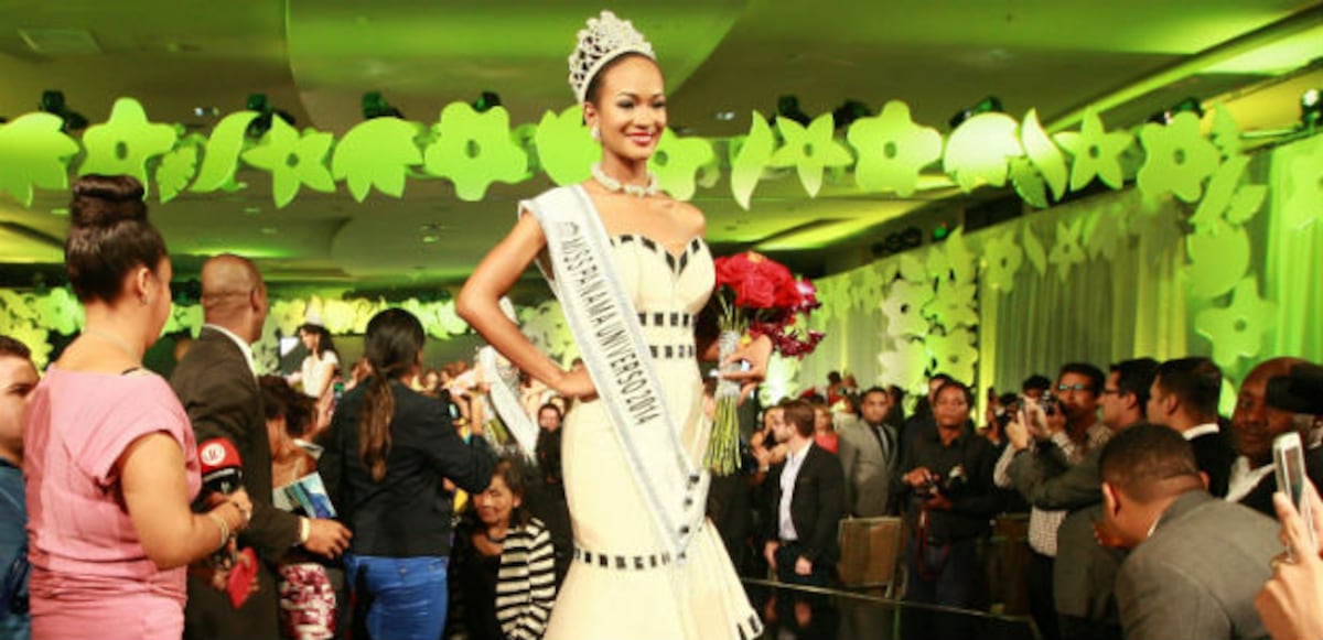 A 11 años de su coronación, Yomatsy Hazlewood vuelve a lucir el vestido con el que ganó Miss Panamá 2014