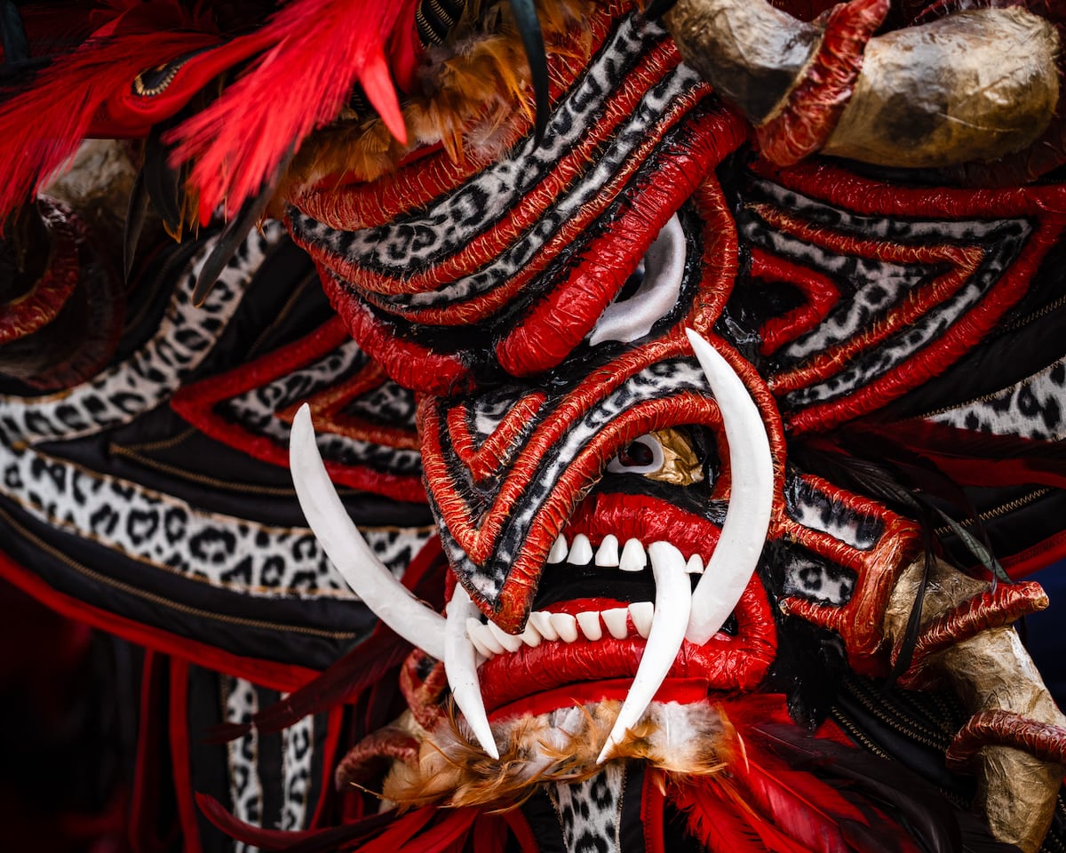 Tambor, máscara y libertad ancestral