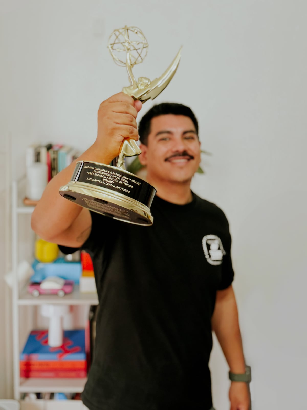 Jorge Artola, el ilustrador panameño ganador del premio Emmy
