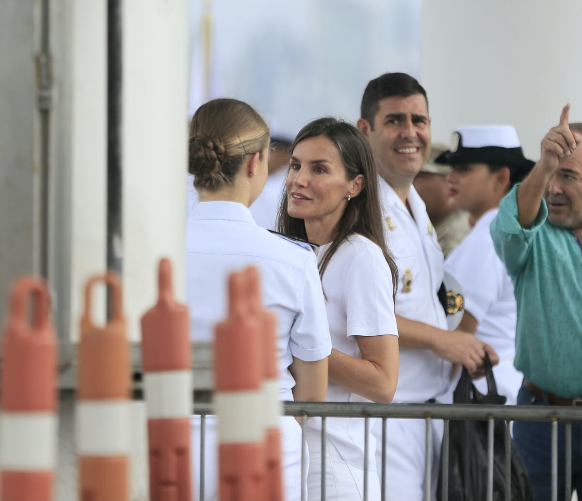 Sonrisas, abrazos y mar: la llegada de Leonor a Panamá