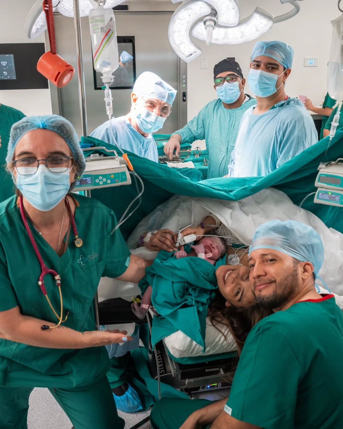 La presentadora Jovana Michel se convierte en mamá de una niña llamada Emma Sofía