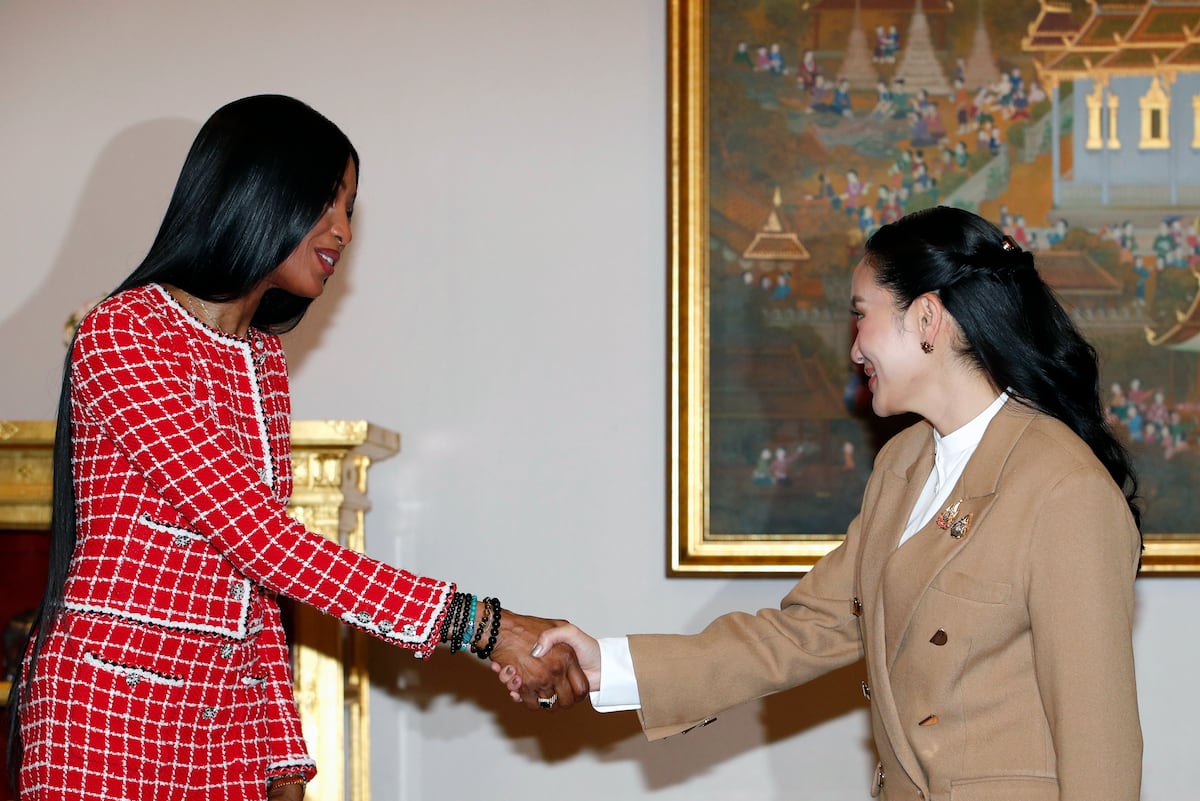 Naomi Campbell se reúne con la líder de Tailandia para asesorar en la formación de modelos