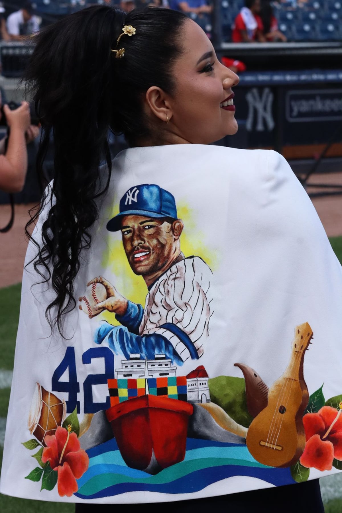 Andrea Barrios, la estudiante de Ingeniería Química, oriunda de Ocú, que interpretó el Himno en un partido de los Yankees contra Panamá 