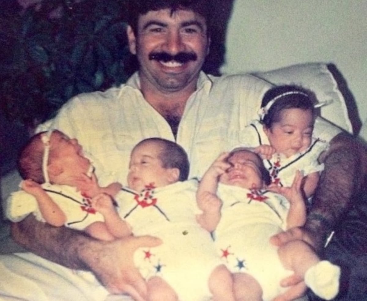 El alcalde Mayer Mizrachi y Valeria Mangravita, juntos de paseo en Orlando