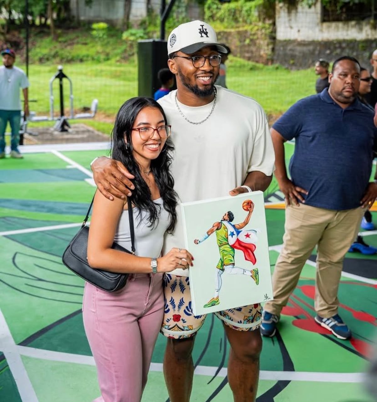 María Sofía Samaniego, la estudiante de la Universidad de Panamá que creó los blazers para las esposas de los peloteros